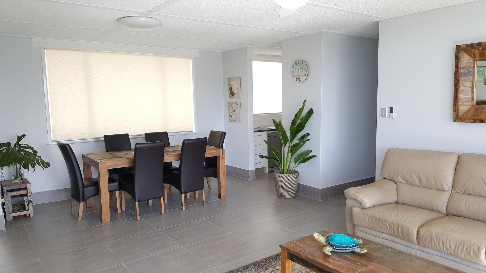 גולד קוסט Wyuna Beachfront Holiday Apartments מראה חיצוני תמונה