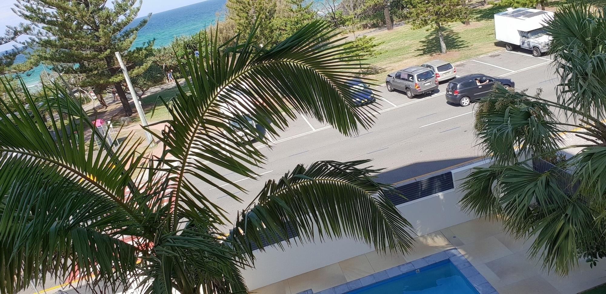 גולד קוסט Wyuna Beachfront Holiday Apartments מראה חיצוני תמונה