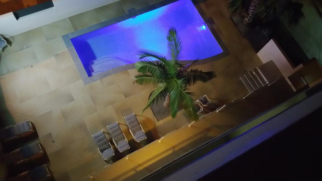 גולד קוסט Wyuna Beachfront Holiday Apartments מראה חיצוני תמונה