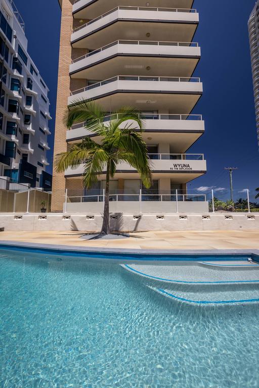 גולד קוסט Wyuna Beachfront Holiday Apartments מראה חיצוני תמונה