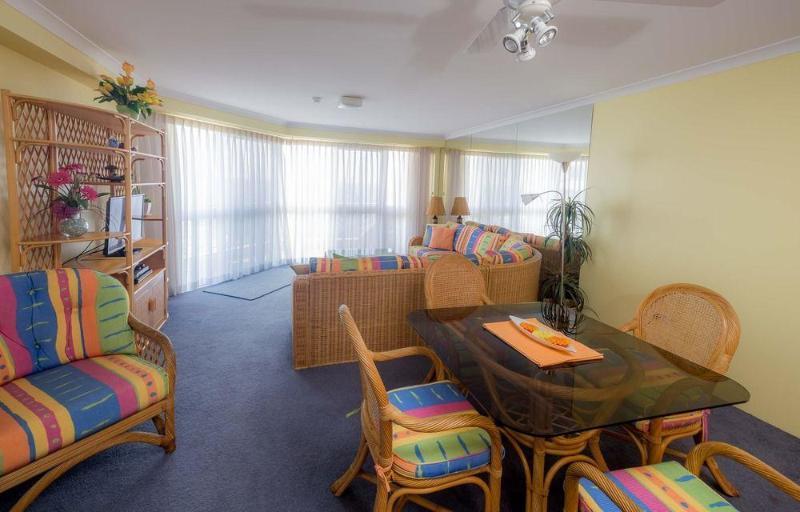 גולד קוסט Wyuna Beachfront Holiday Apartments מראה חיצוני תמונה